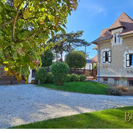 Belle De Normandie- Balneaire D'exception - Au Bout De La Rue Ouistreham